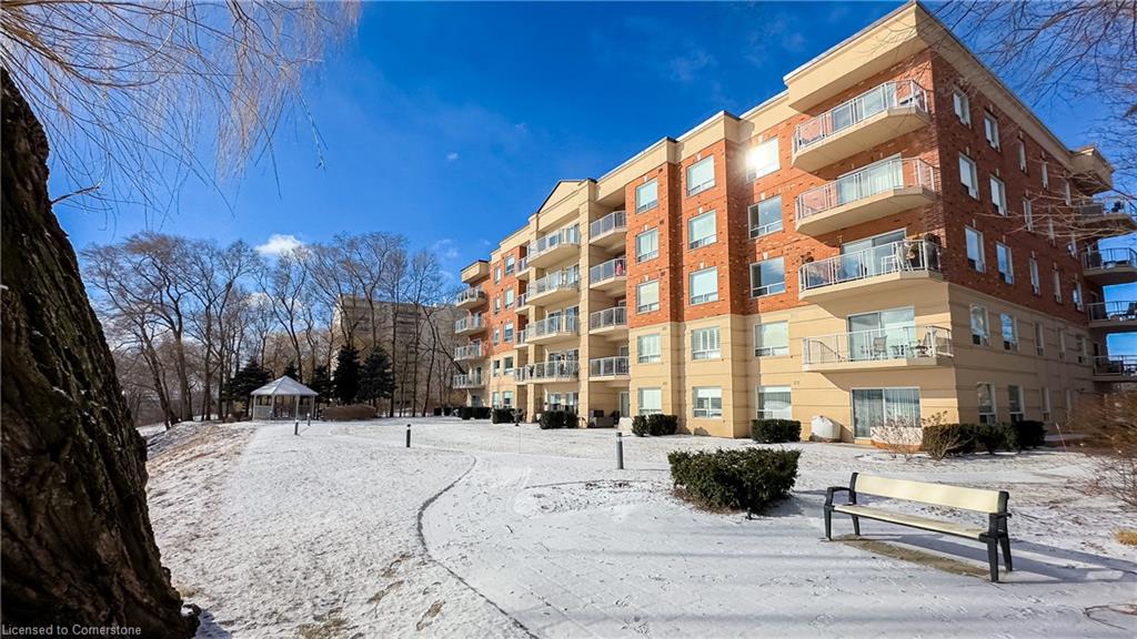 210-5188 Lakeshore Road Property Photo 23