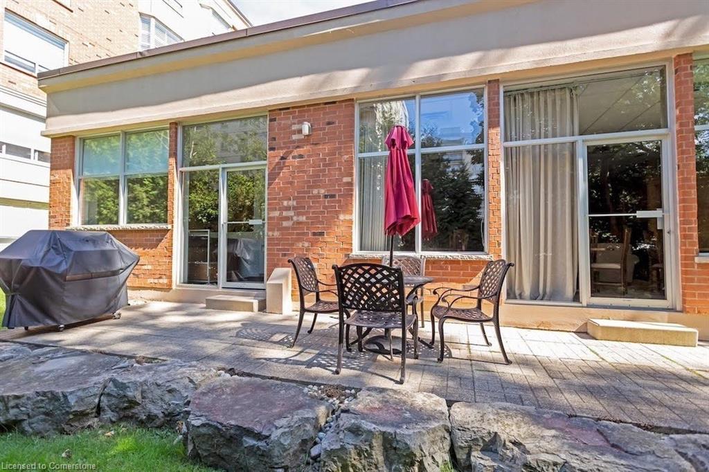 210-5188 Lakeshore Road Property Photo 28