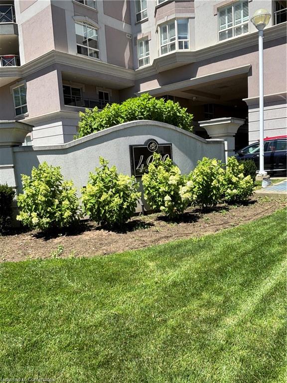 203-4000 Creekside Drive Property Photo 3