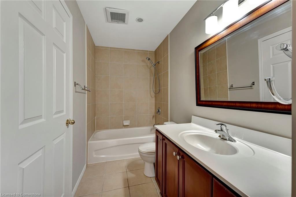 203-4000 Creekside Drive Property Photo 18