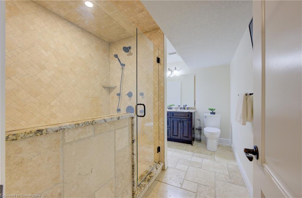 550 Pinery Trail Property Photo 13