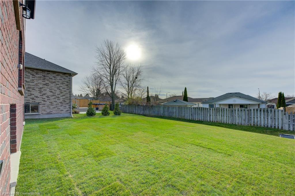 179 Applewood Street Property Photo 38