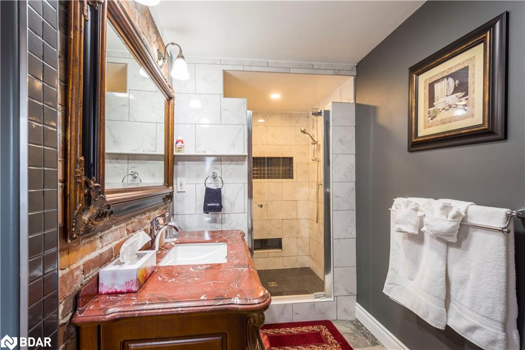 81 Henry Street Property Photo 15