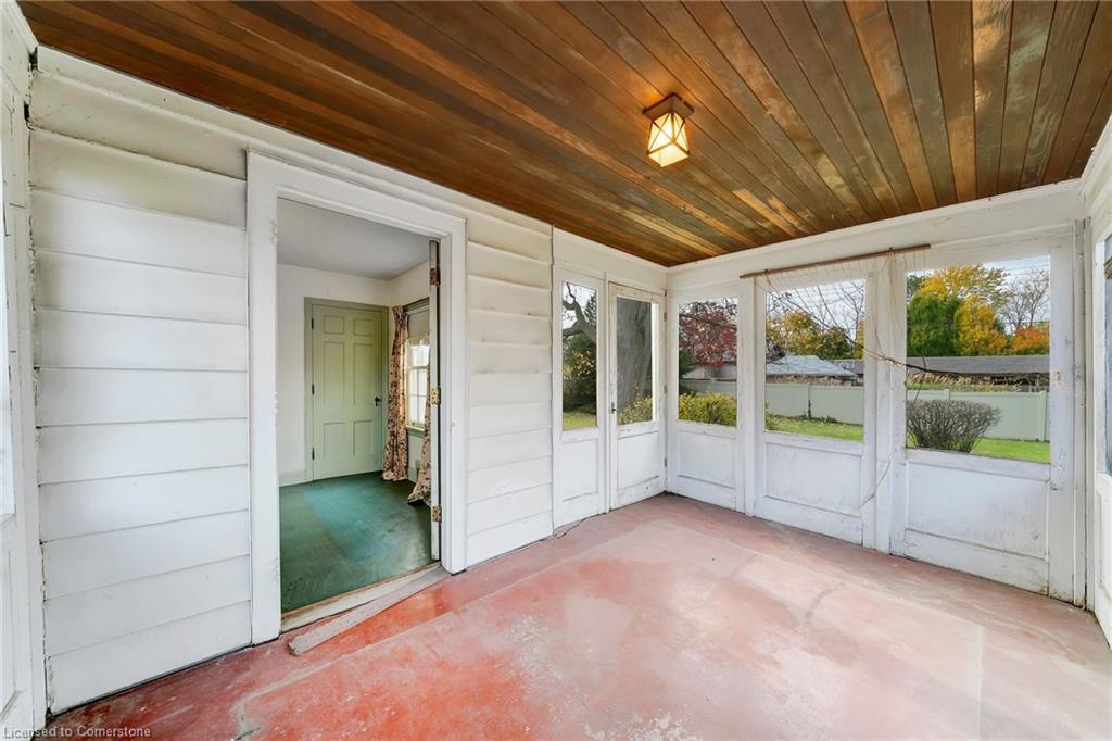 80 South Drive Property Photo 17