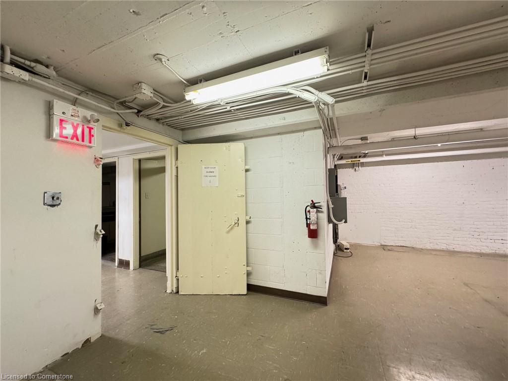 608 Dundas Street Property Photo 36