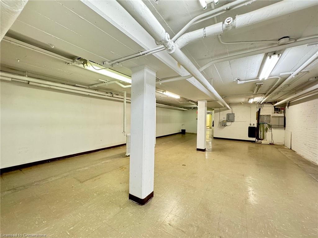 608 Dundas Street Property Photo 39
