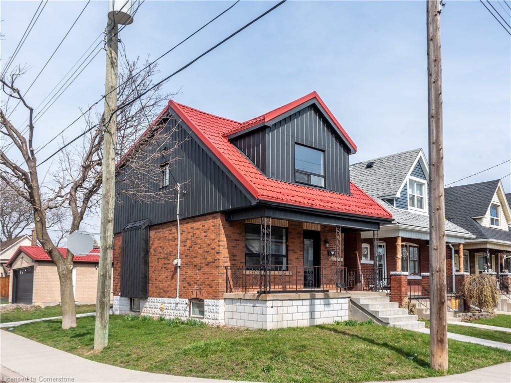 49 Cameron Avenue N Property Photo 3