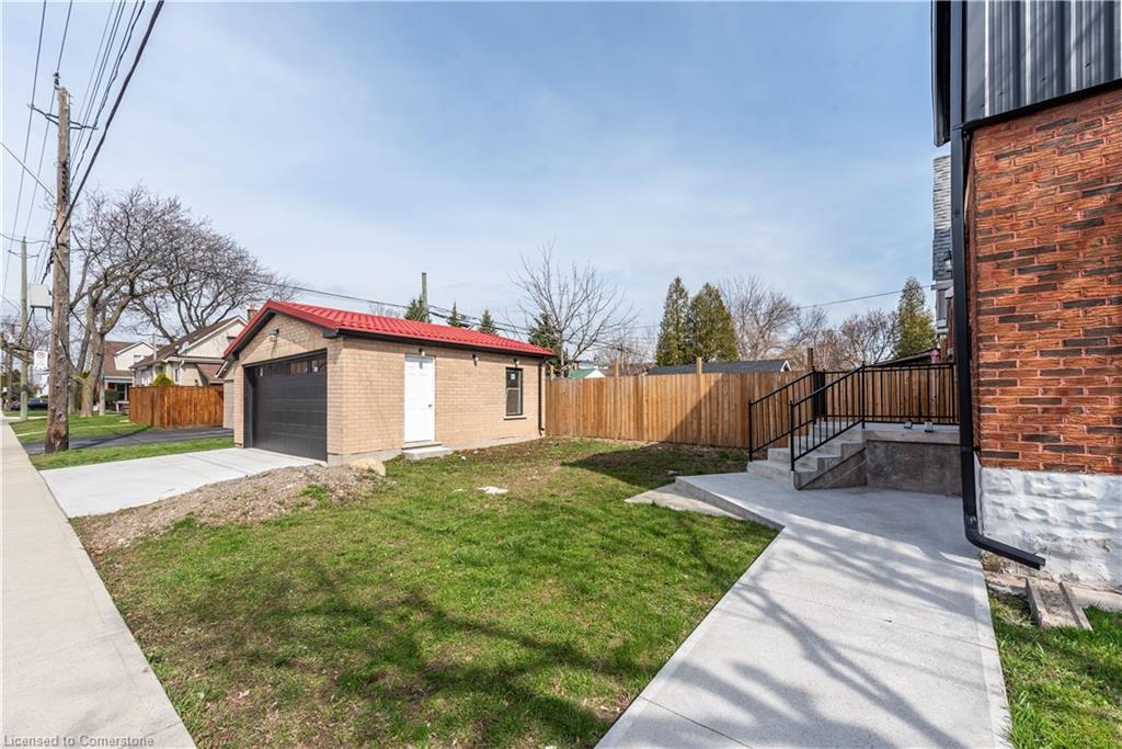 49 Cameron Avenue N Property Photo 5