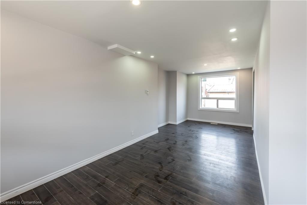 49 Cameron Avenue N Property Photo 29