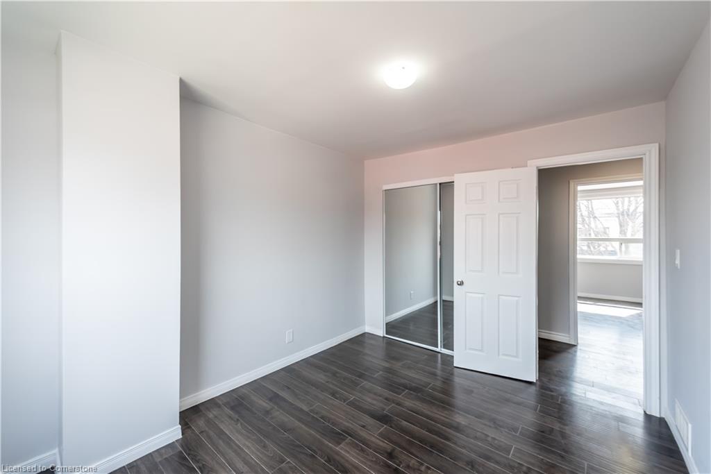 49 Cameron Avenue N Property Photo 34