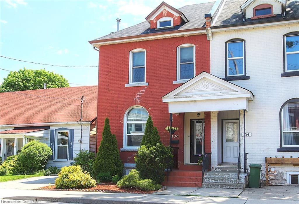 136 Dundurn Street N Property Photo