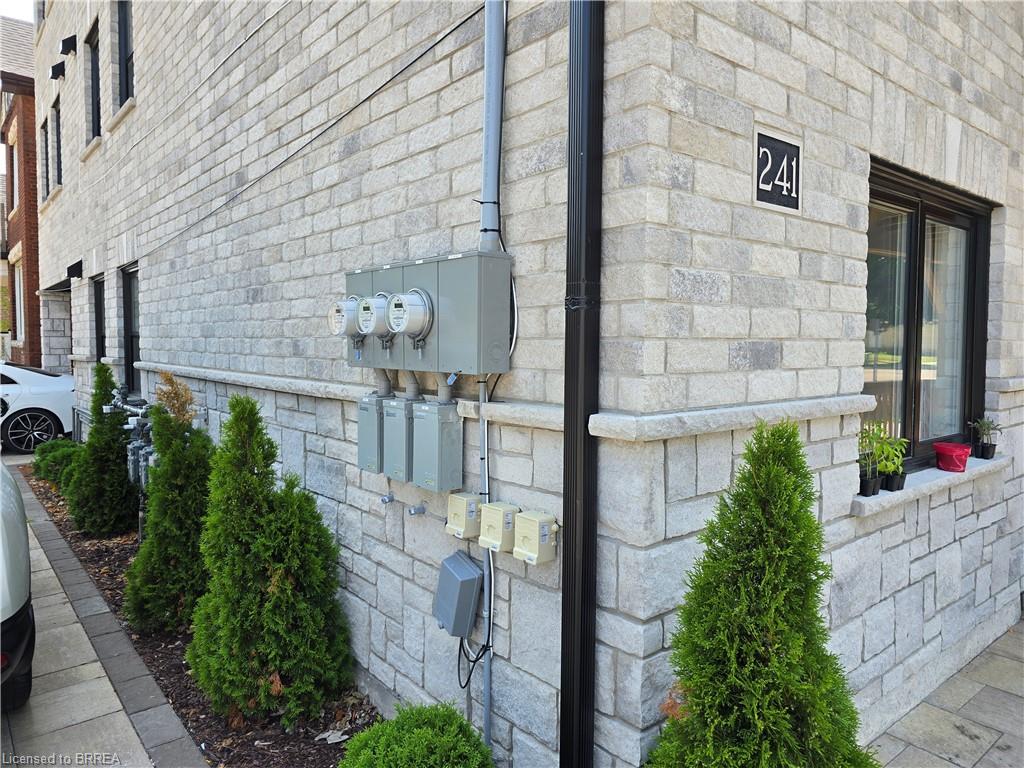 241 Darling Street Property Photo 4