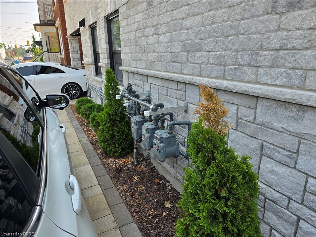 241 Darling Street Property Photo 5