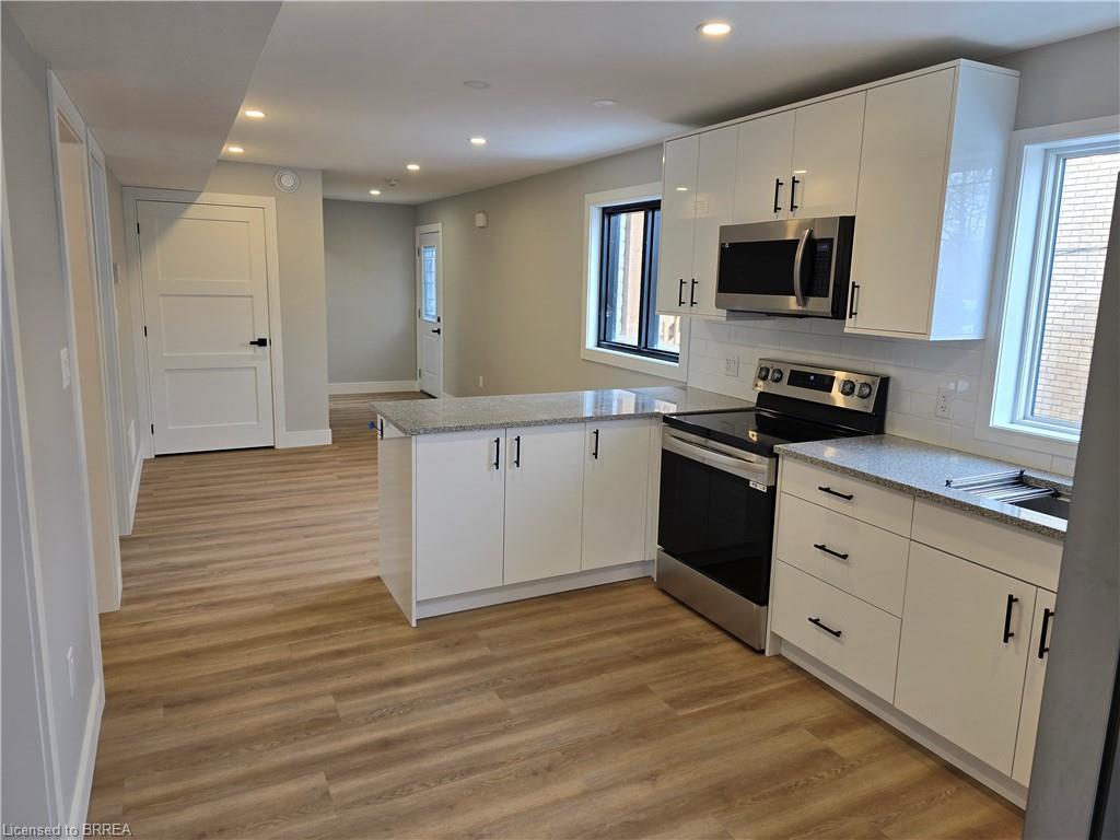 241 Darling Street Property Photo 12