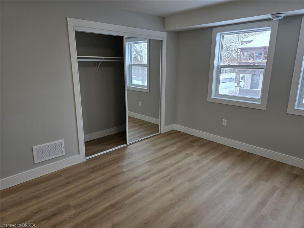 241 Darling Street Property Photo 15