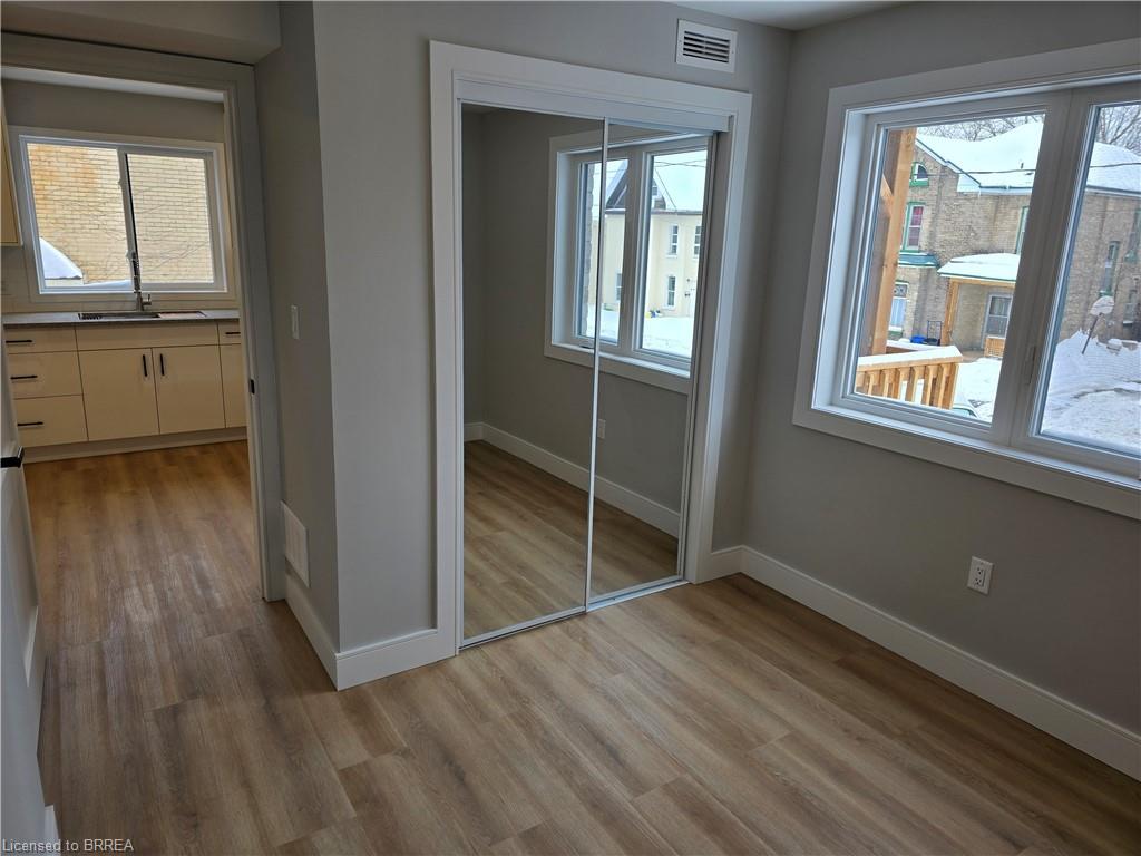241 Darling Street Property Photo 20