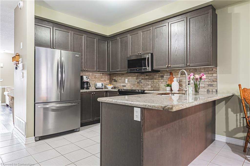 20 Springstead Avenue Property Photo 11