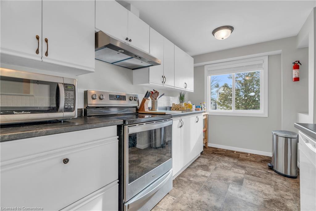 42 Walman Drive Property Photo 8
