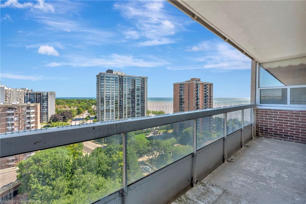 1505-2263 Marine Drive Property Photo 12