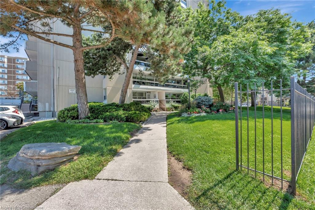 1505-2263 Marine Drive Property Photo 16