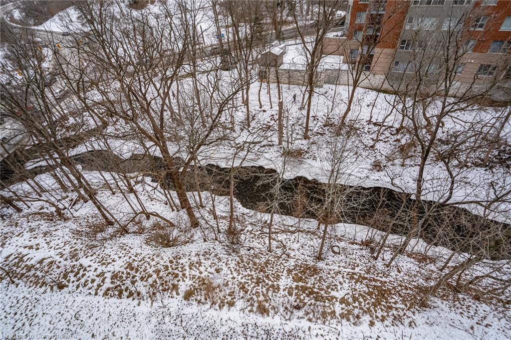 605-1000 Creekside Drive Property Photo 2
