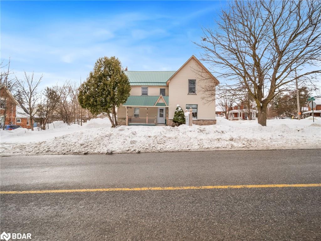 29 Albert Street N Property Photo 1