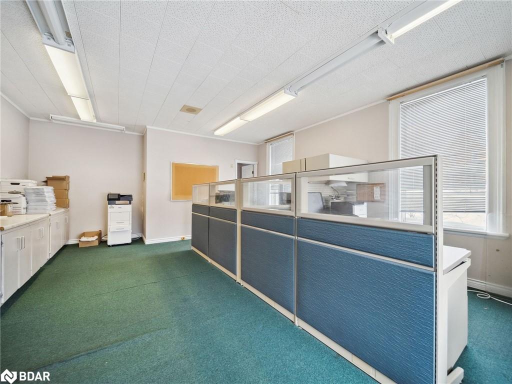 29 Albert Street N Property Photo 6