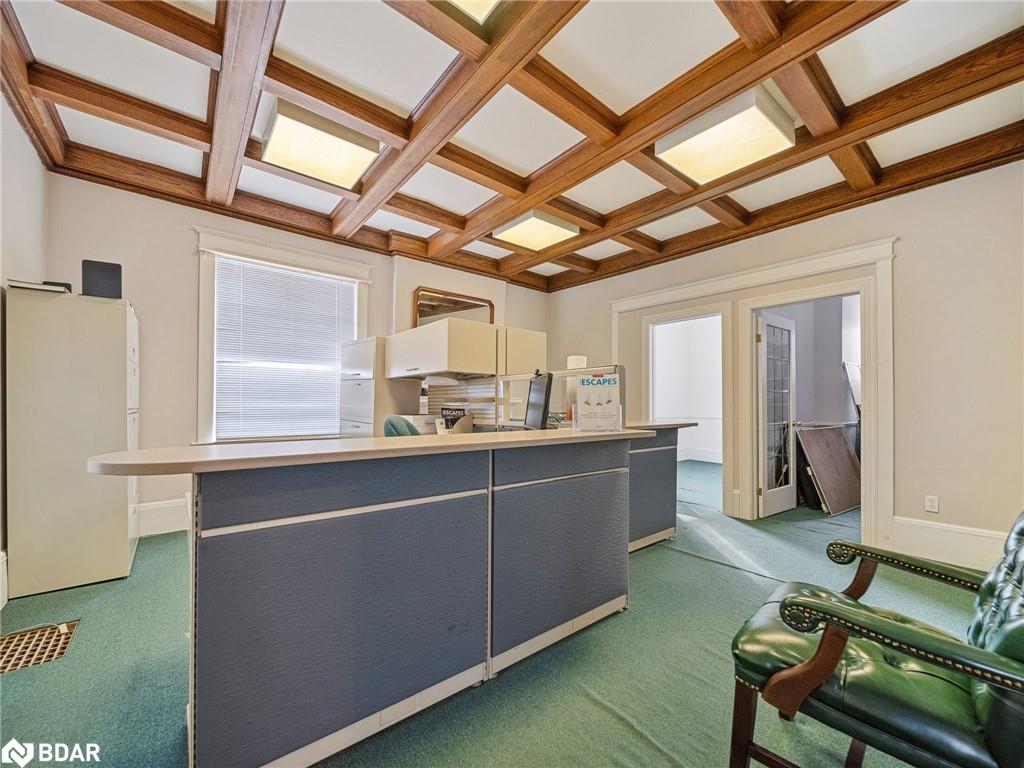 29 Albert Street N Property Photo 7