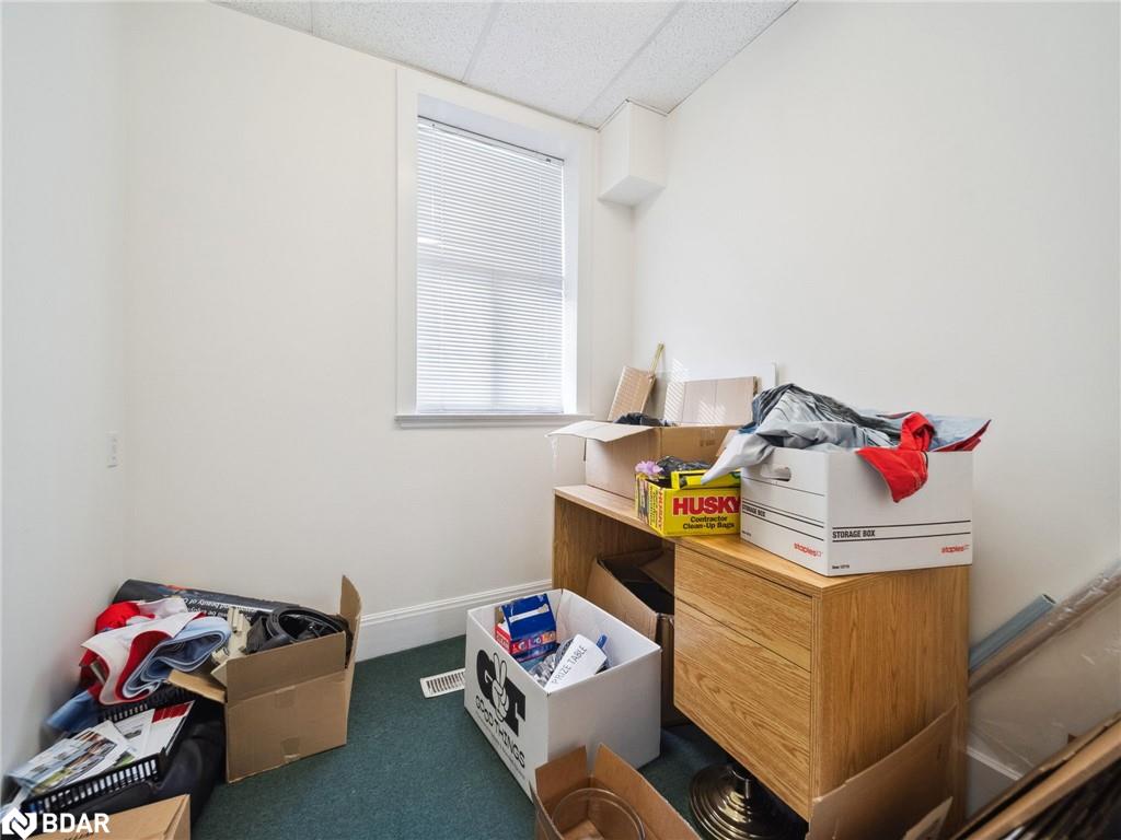 29 Albert Street N Property Photo 12