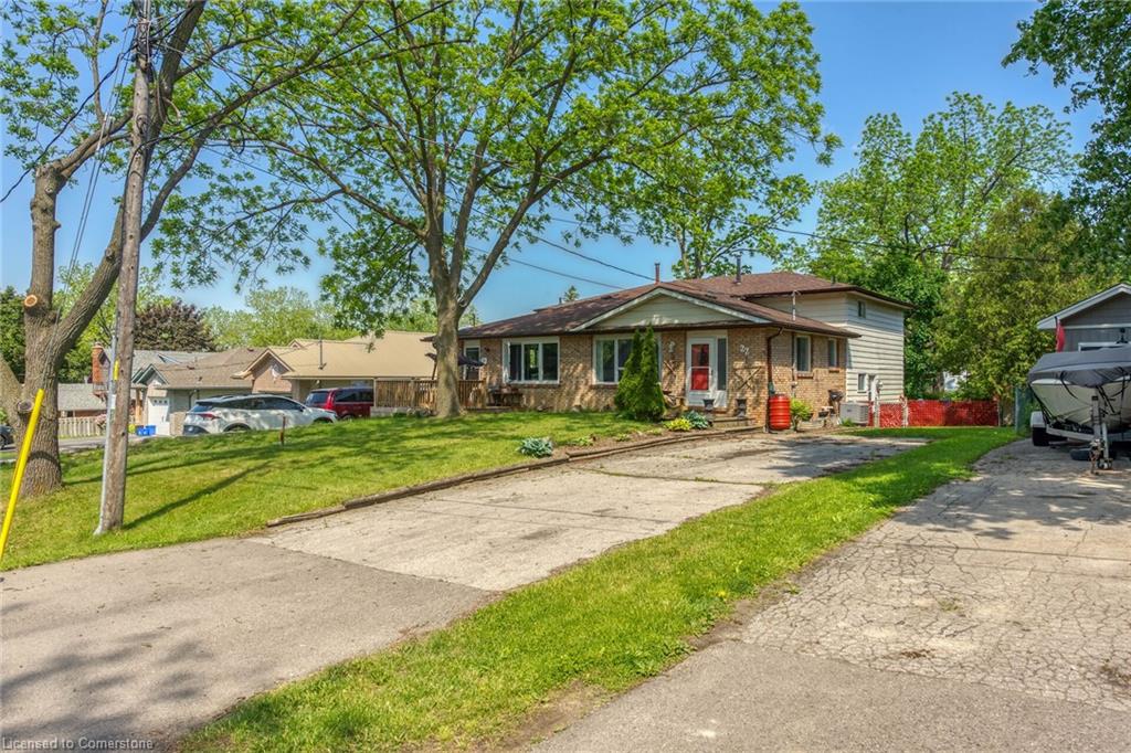 22 Chippewa Street W Property Photo 1