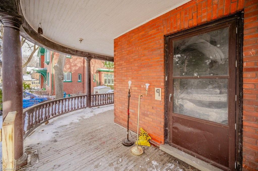 9 John Street E Property Photo 3