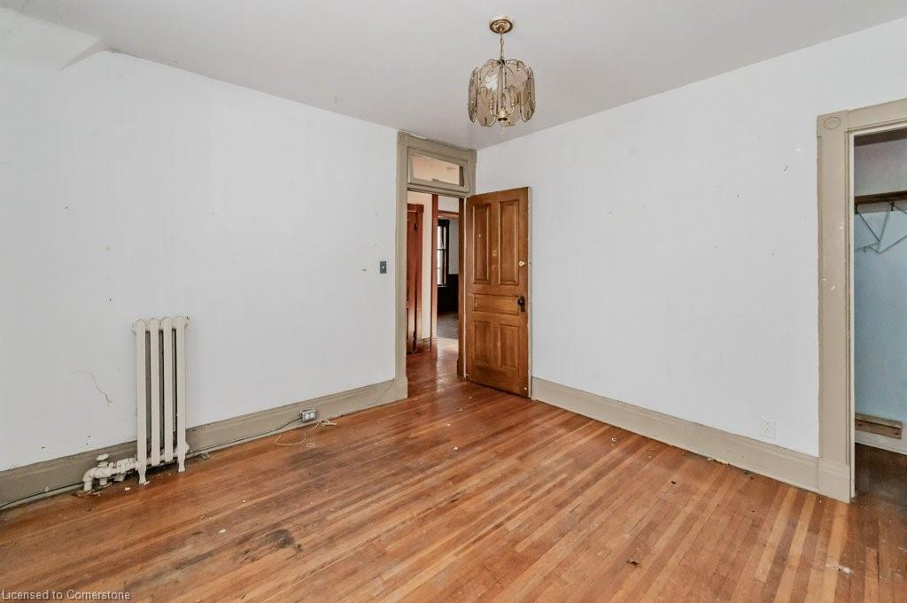 9 John Street E Property Photo 24