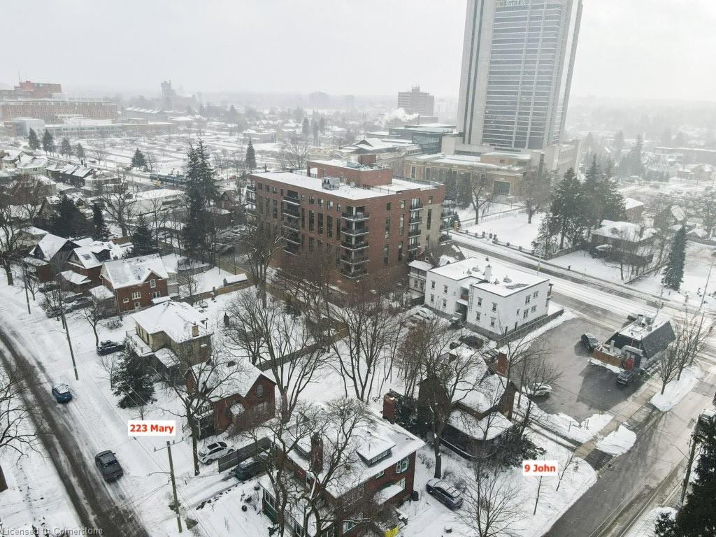 9 John Street E Property Photo 38