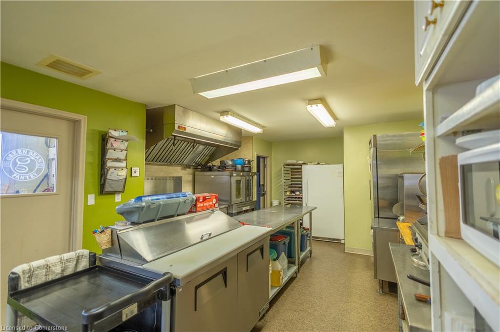 1319 Yonge Street S Property Photo 31