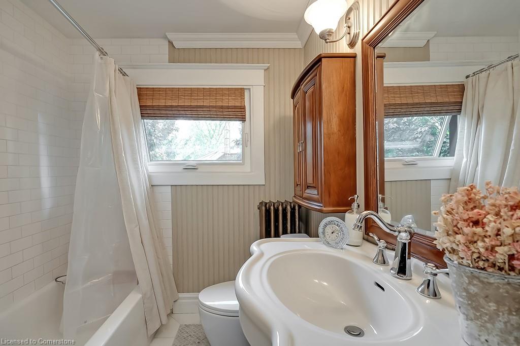 389 Torrance Street Property Photo 23
