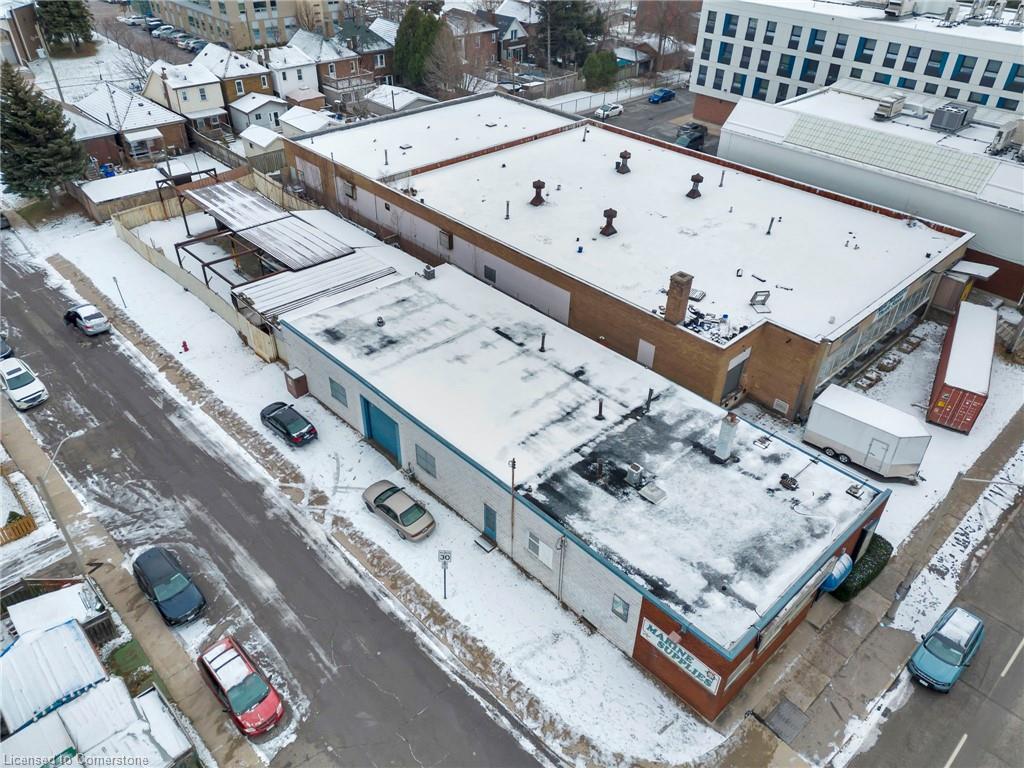 522 James Street N Property Photo 2