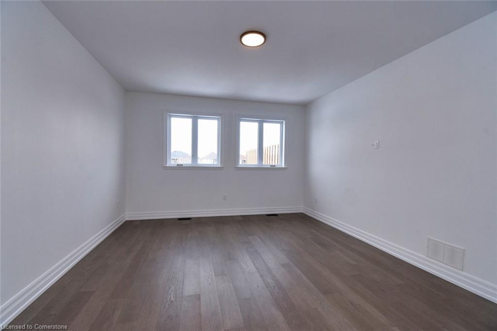 21-40 Heath Street Property Photo 12