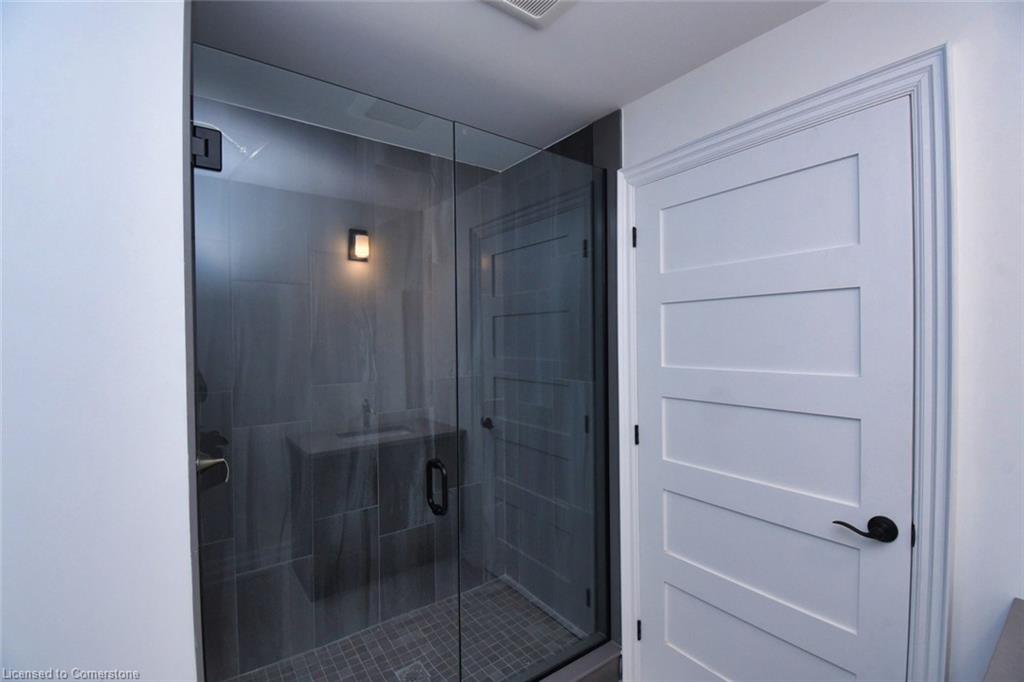 21-40 Heath Street Property Photo 24