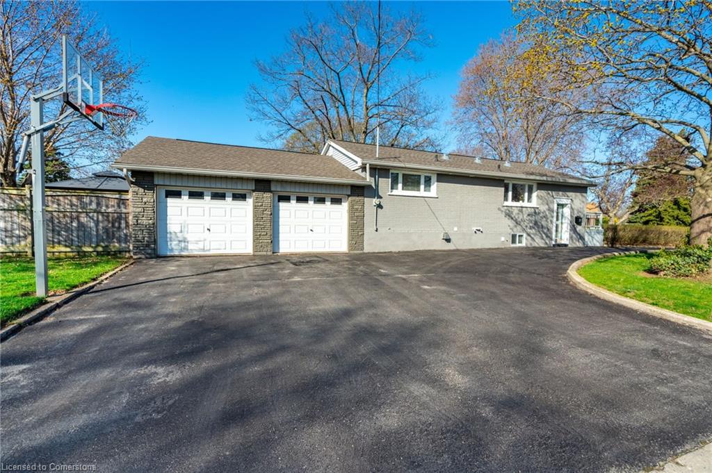 5486 Randolph Crescent Property Photo 42