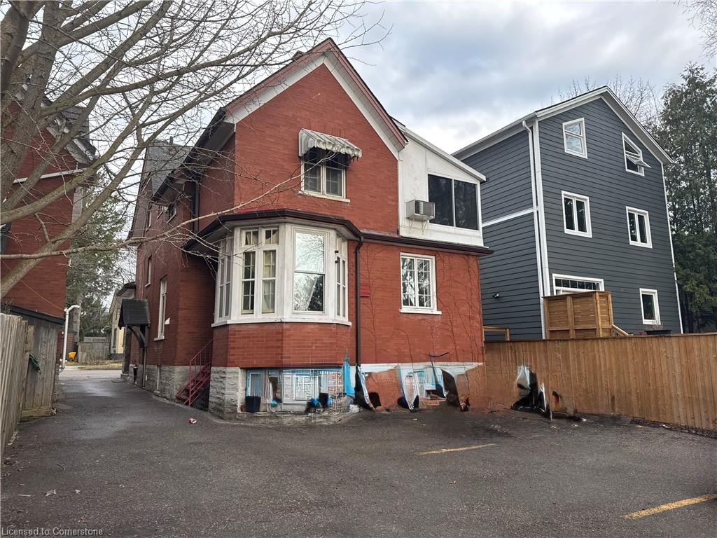 32 Simeon Street Property Photo 3