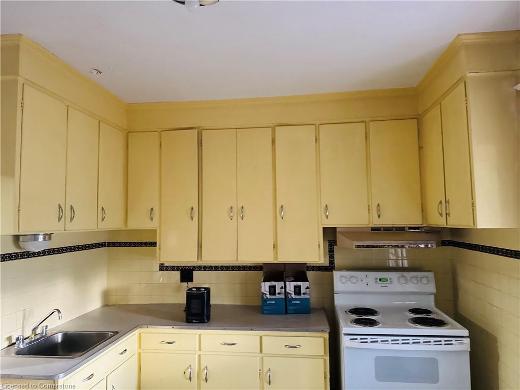 32 Simeon Street Property Photo 14
