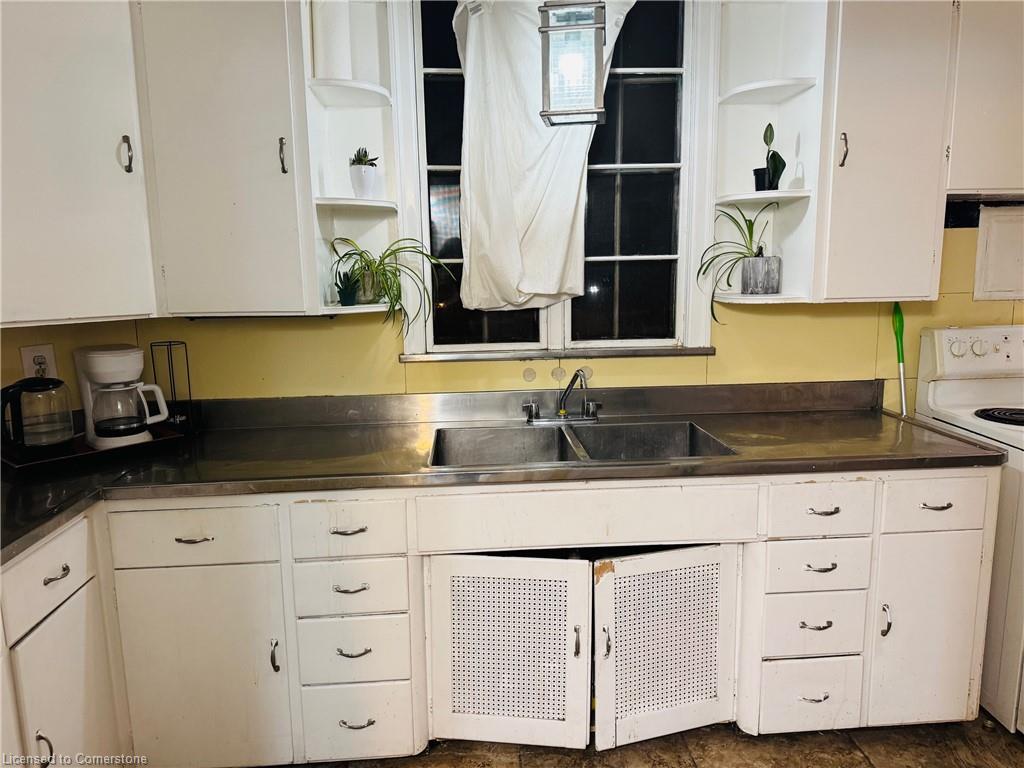 32 Simeon Street Property Photo 24