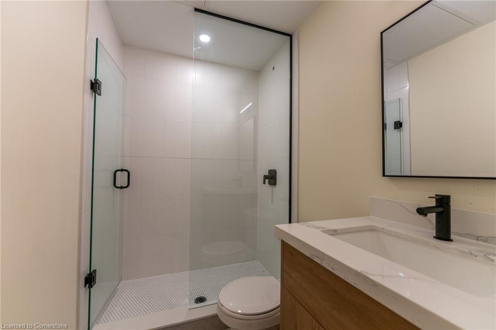 401-11 Robert Street Property Photo 8