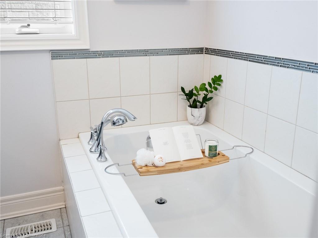 112 Ruby's Crescent Property Photo 31