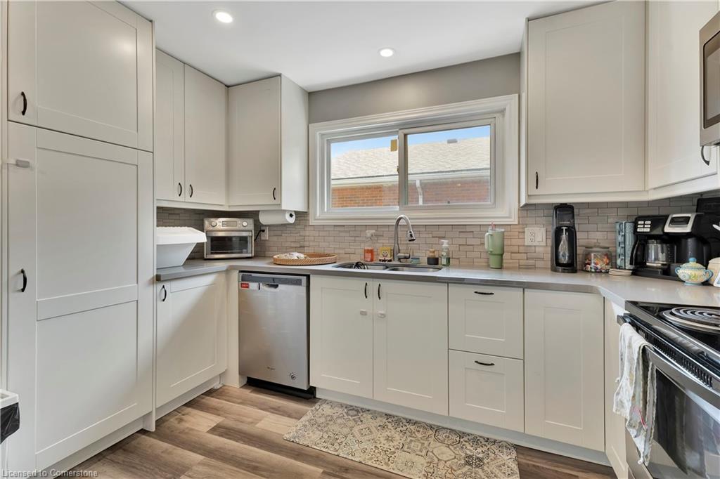 584 East 27th Street Property Photo 12