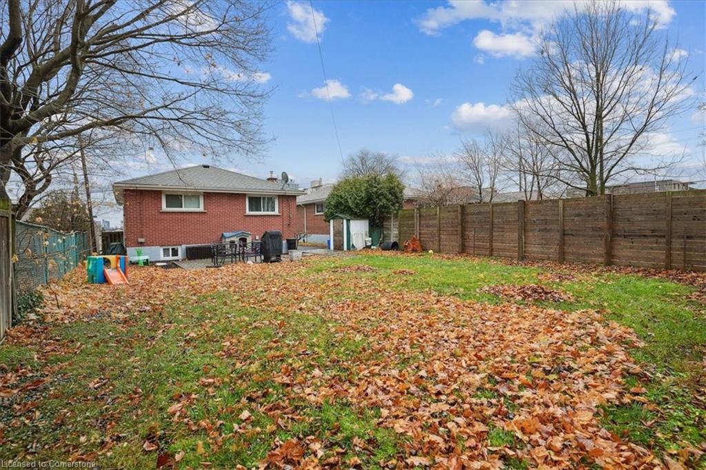 584 East 27th Street Property Photo 41