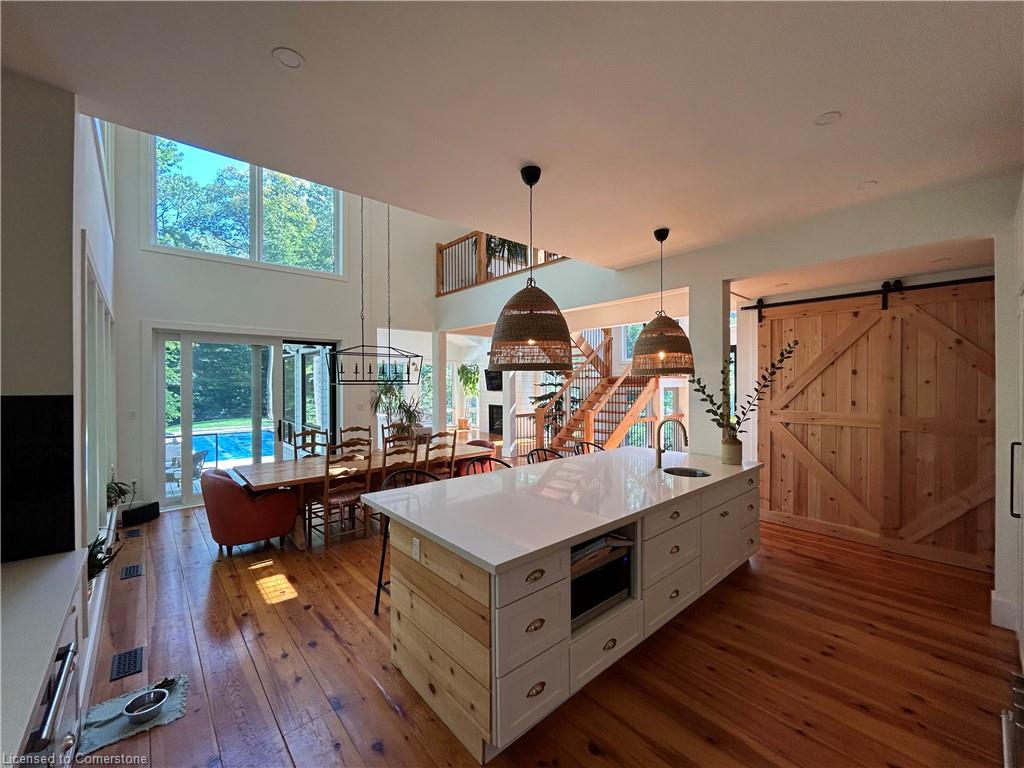 2072 Wilkinson Street Property Photo 24