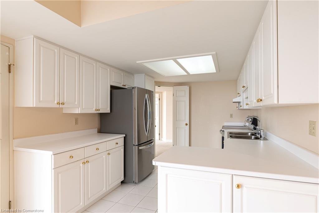 1605-6 Willow Street Property Photo 22