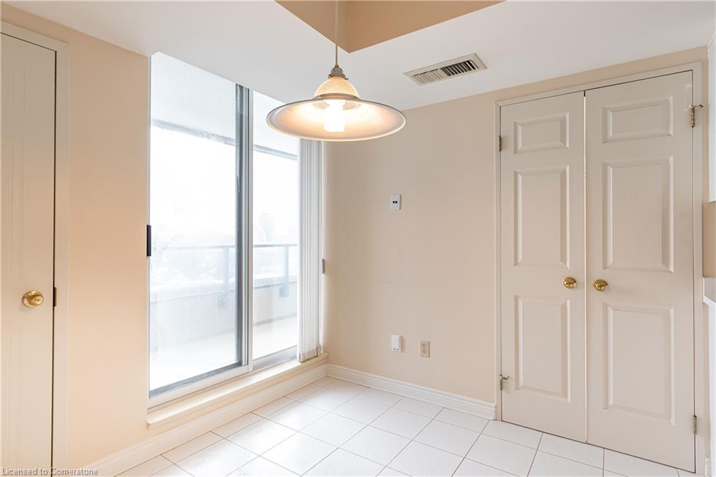 1605-6 Willow Street Property Photo 26