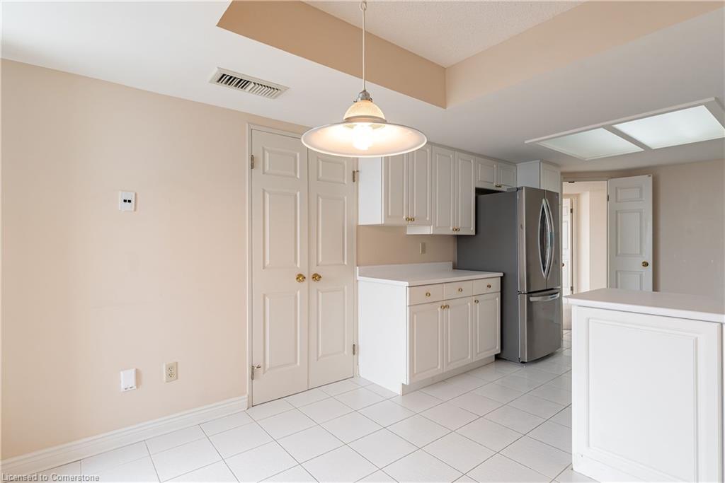 1605-6 Willow Street Property Photo 27